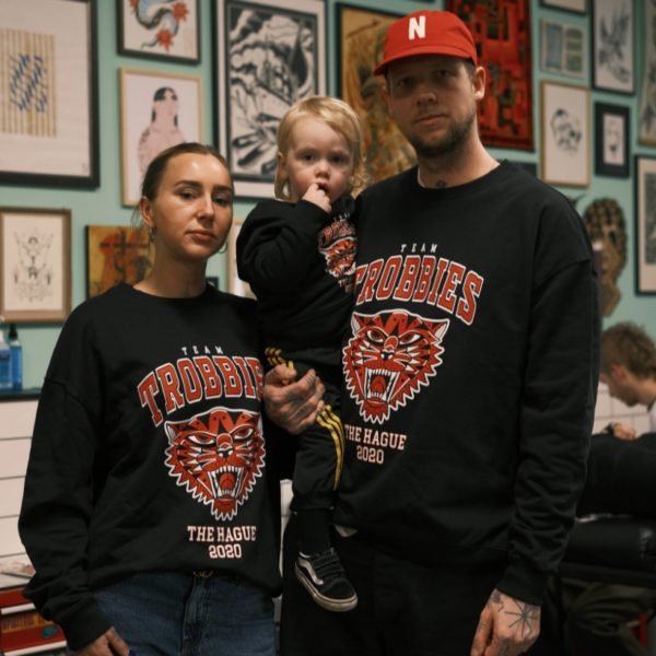 Gezien Trobbies in de tattoo studio