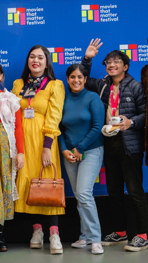 Delegatie uit Indonesië voor de fotomuur van het Movies that Matter Festival